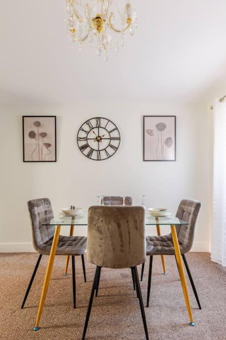 2bed By Jubilee Square Apartment Maidstone