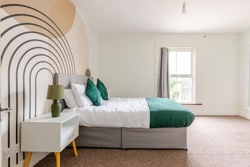 Apartment 2bed By Jubilee Square