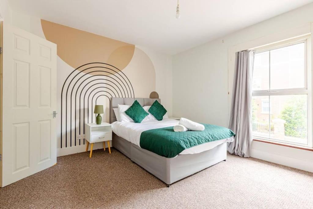 2bed By Jubilee Square Apartment *